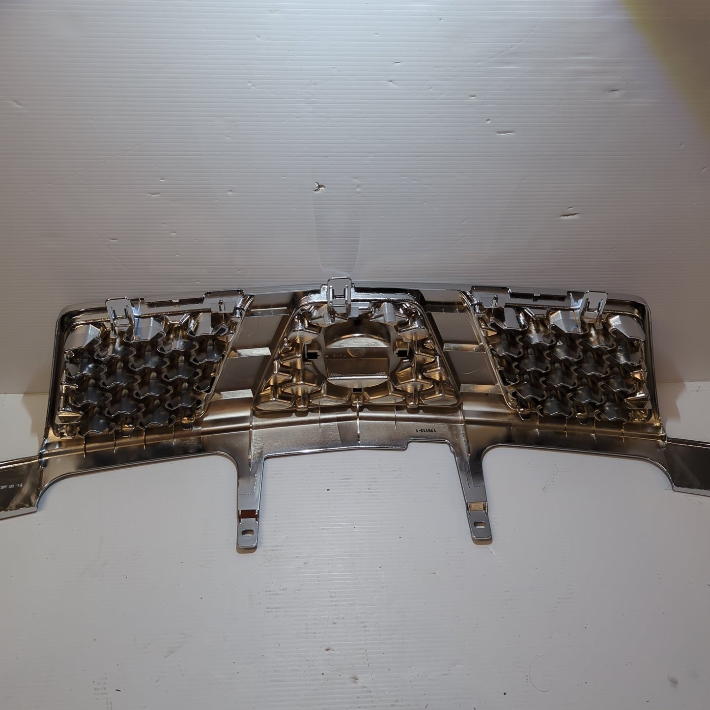 Genuine Front Bumper Grille - Nissan X-Trail 2001-2007 | 62310EQ400