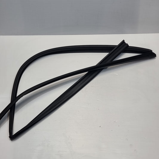 Genuine Right Front Door Rubber Runner - Honda | 72235TF0003