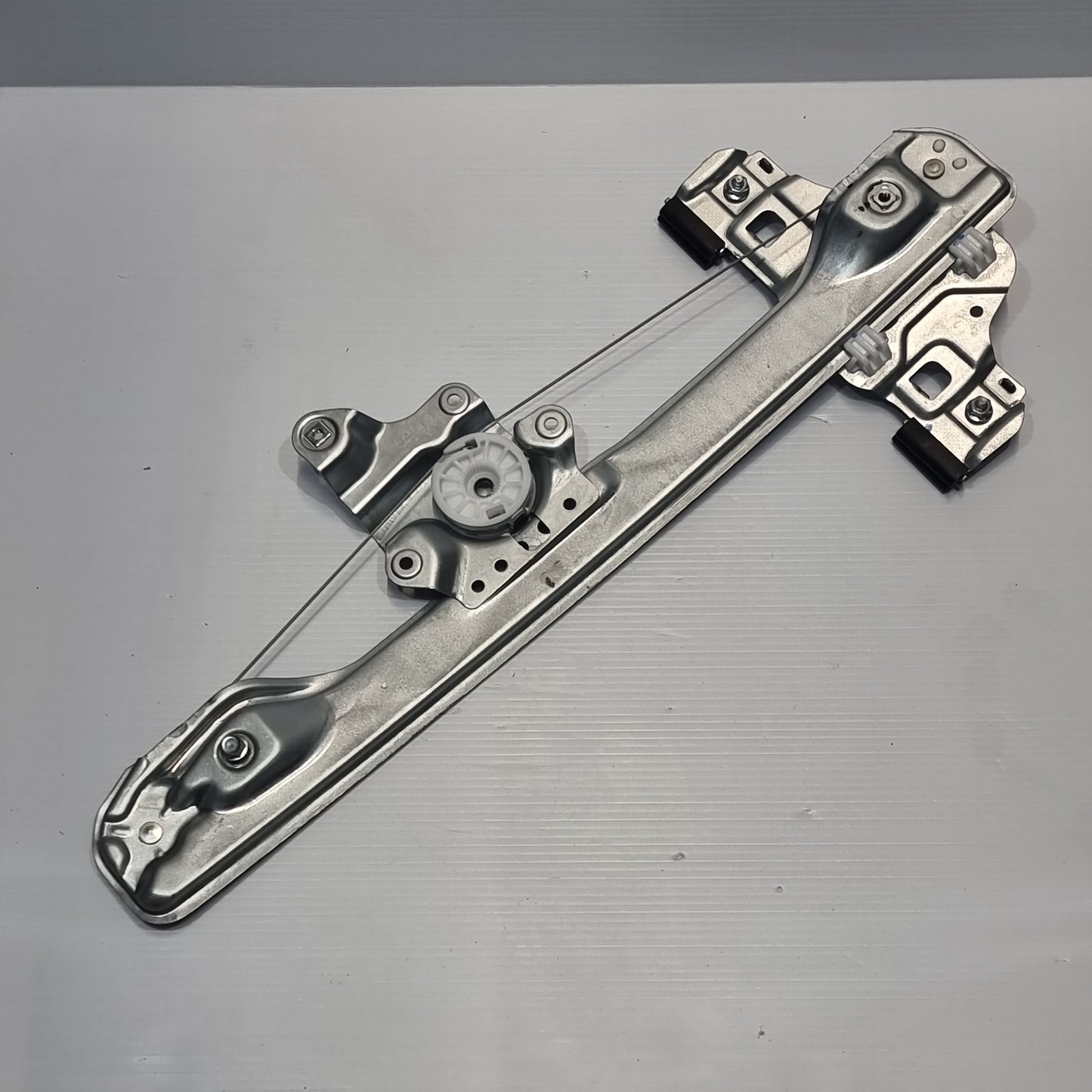 Genuine Rear Left Window Lifter - Vauxhall Mokka X | 95920040