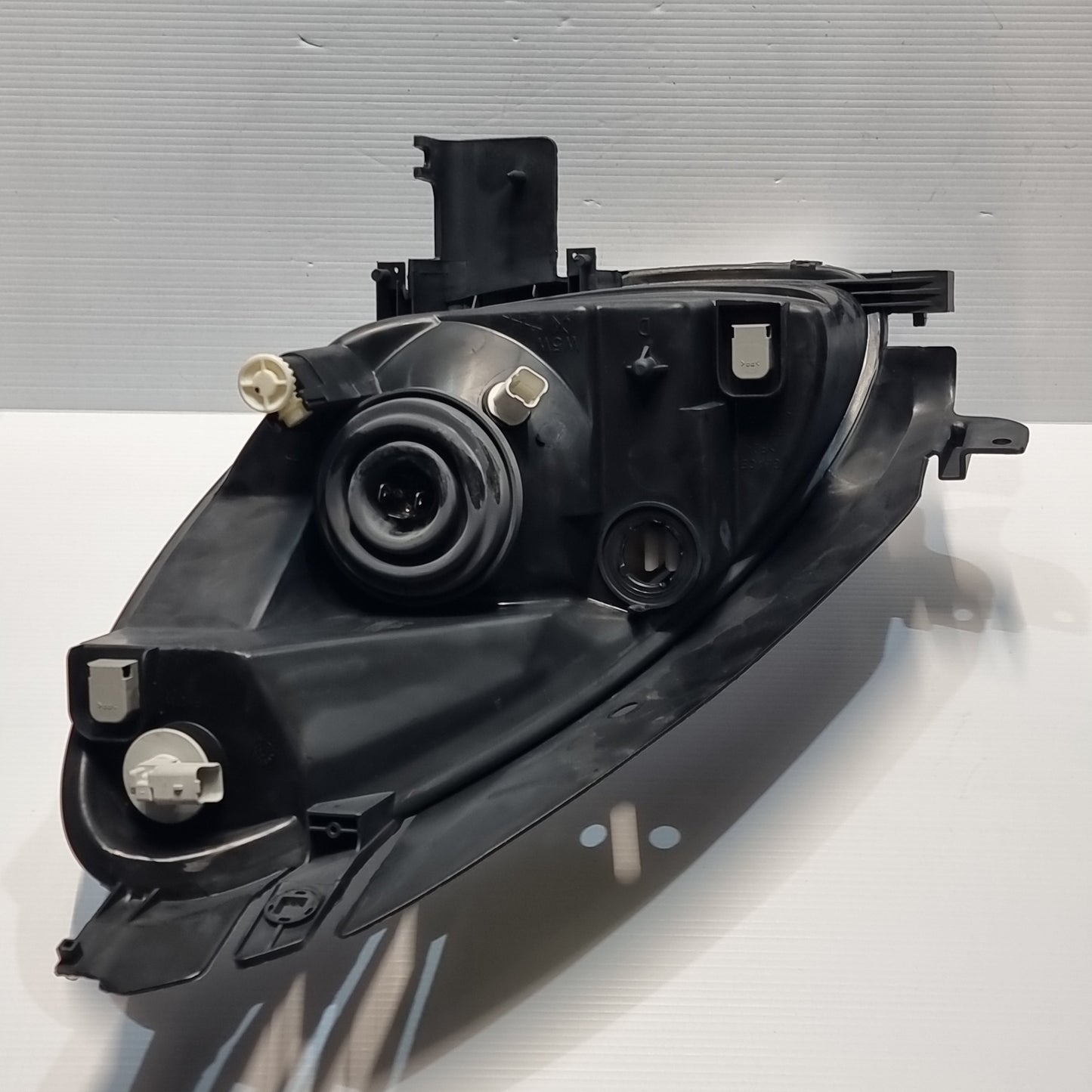 Genuine Right Headlight - Citroen Xsara Picasso 2000-2003 | 6205W1