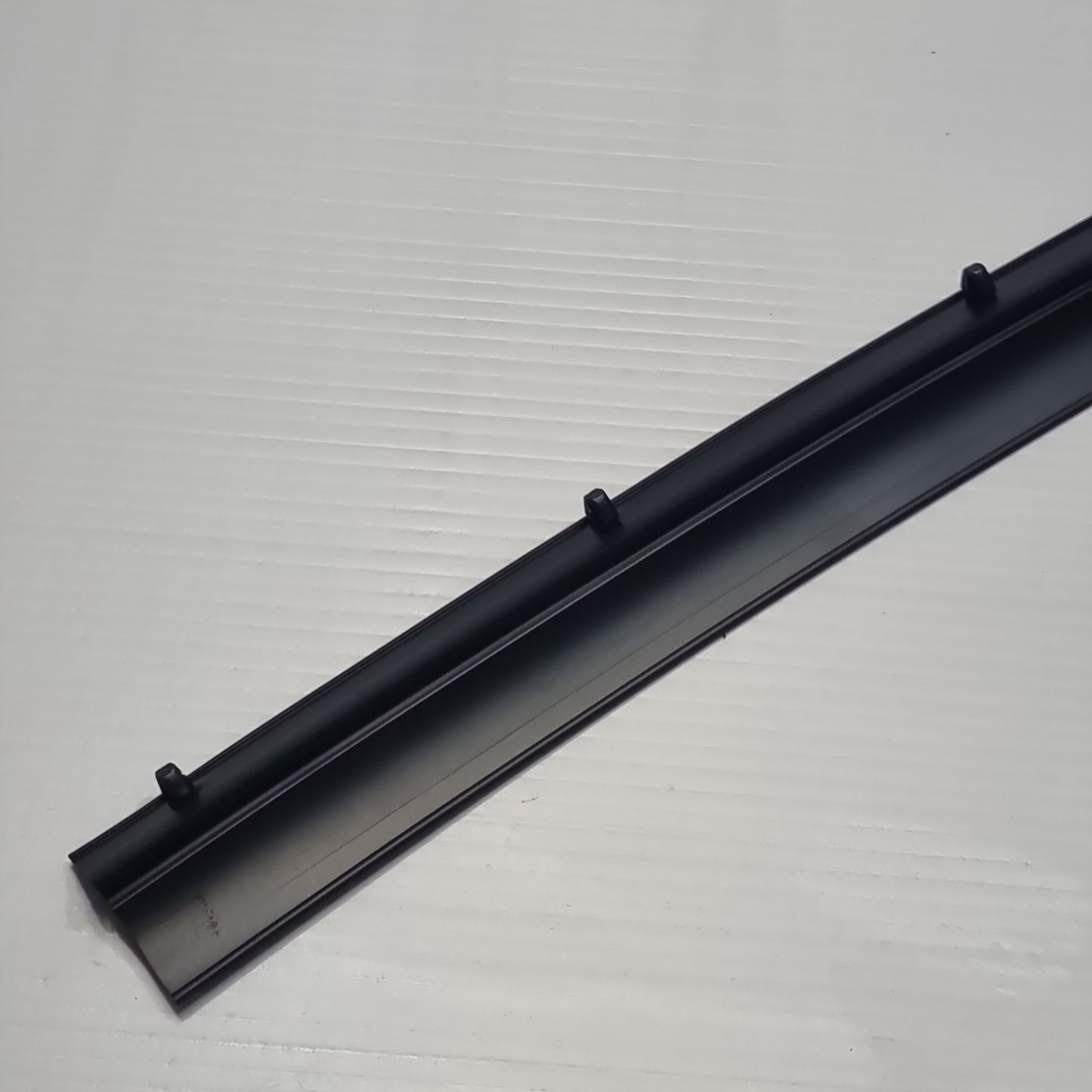 Genuine Sliding Door Lower Seal - Fiat Scudo 2007-2016 | 1498543080