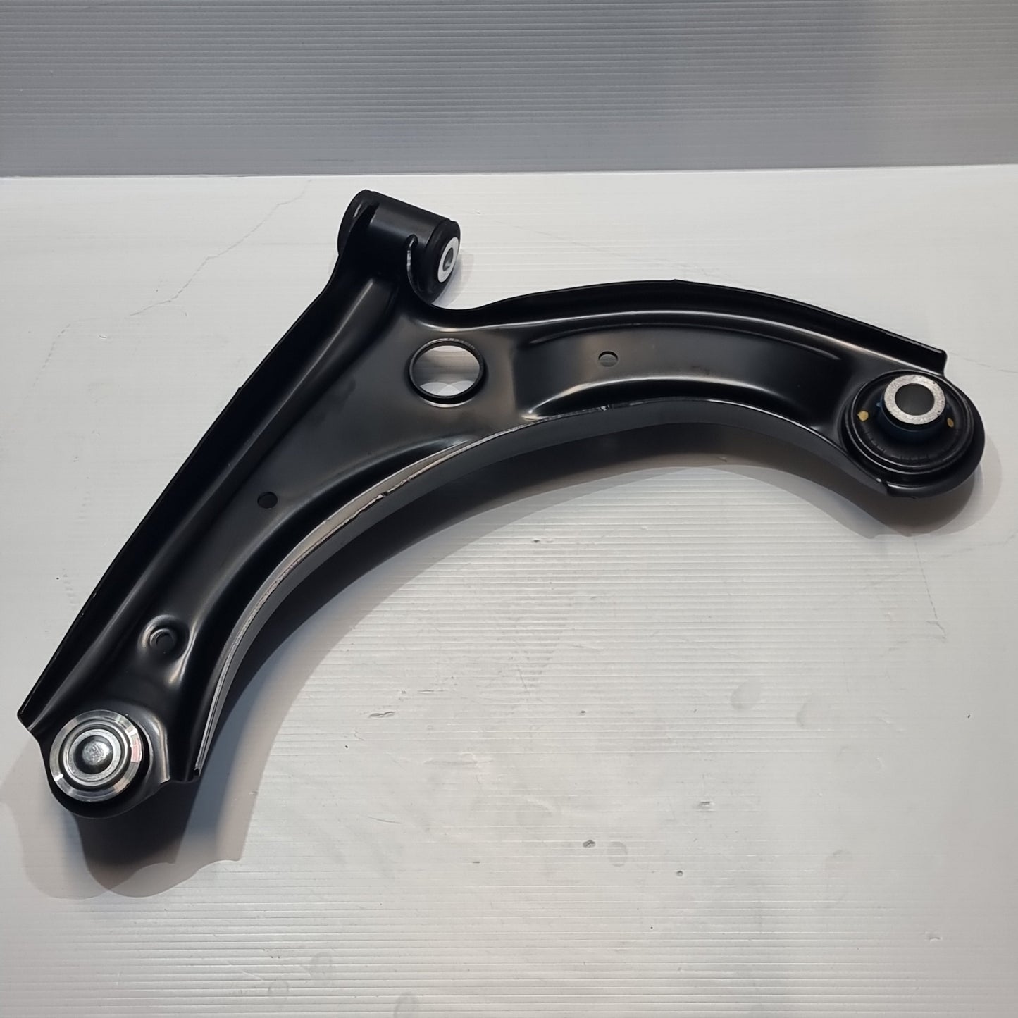 Genuine Suzuki Arm,Fr Suspension,R | 45201-68R02-000