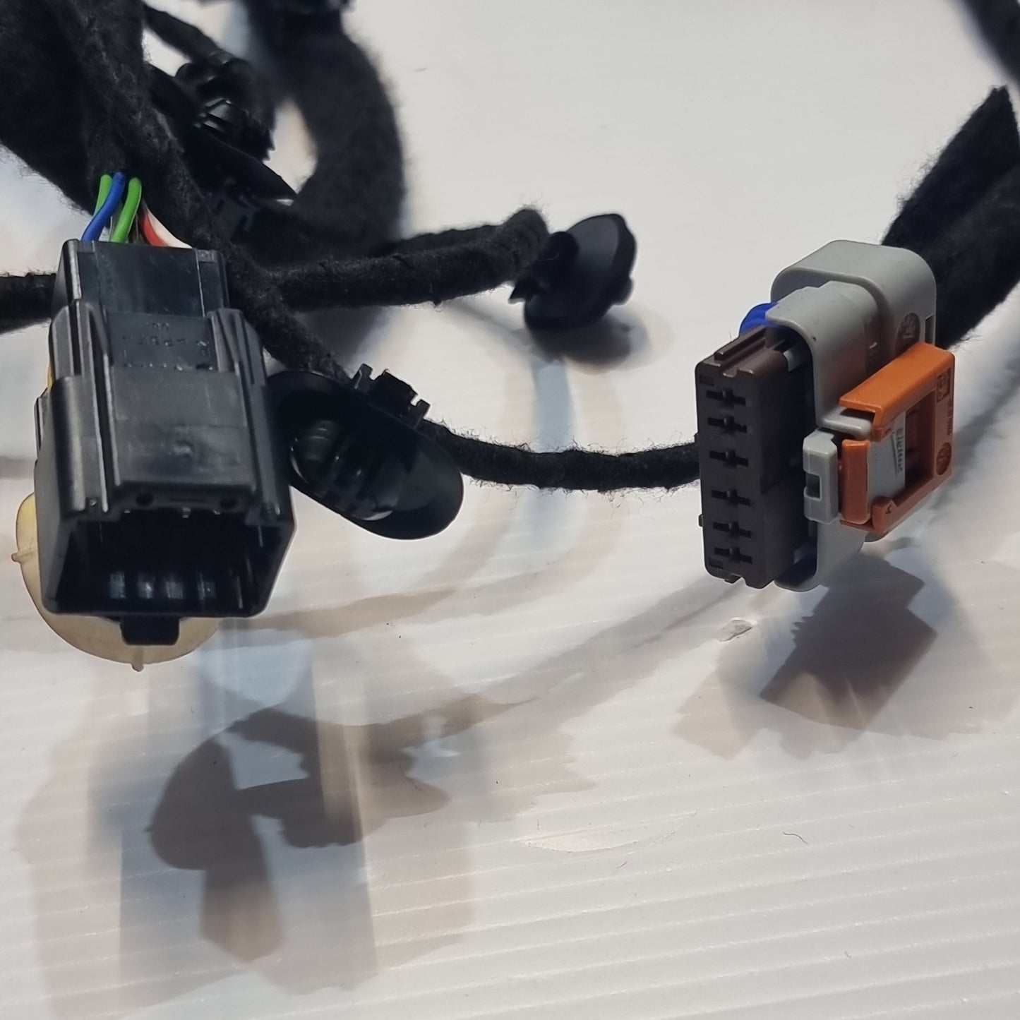 Genuine Front Left Door Harness - Peugeot / Citroen | 9812371980