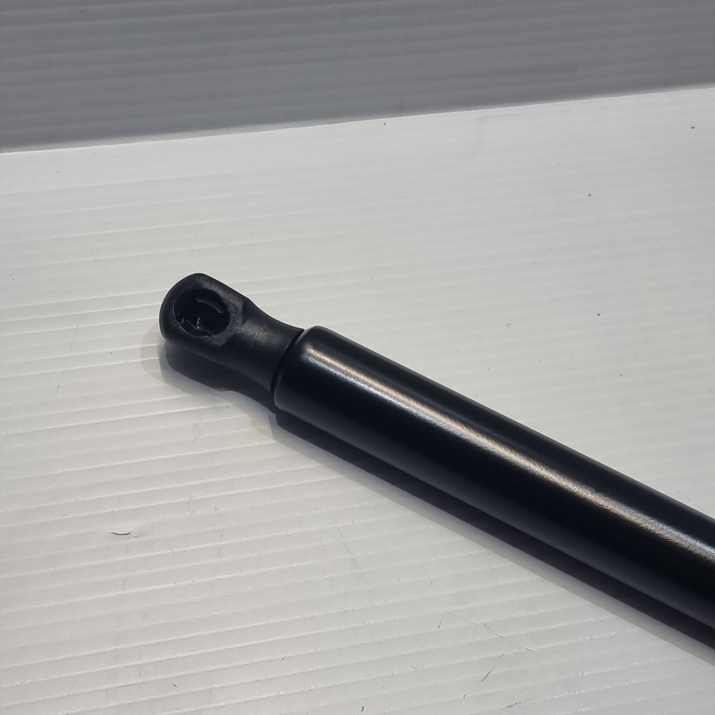 1x Genuine Tailgate Gas Strut - Vauxhall Insignia | 39011536