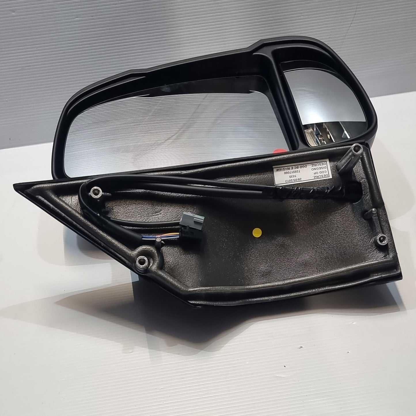 Genuine Right Door Mirror - Peugeot Boxer Mk3 | 815453