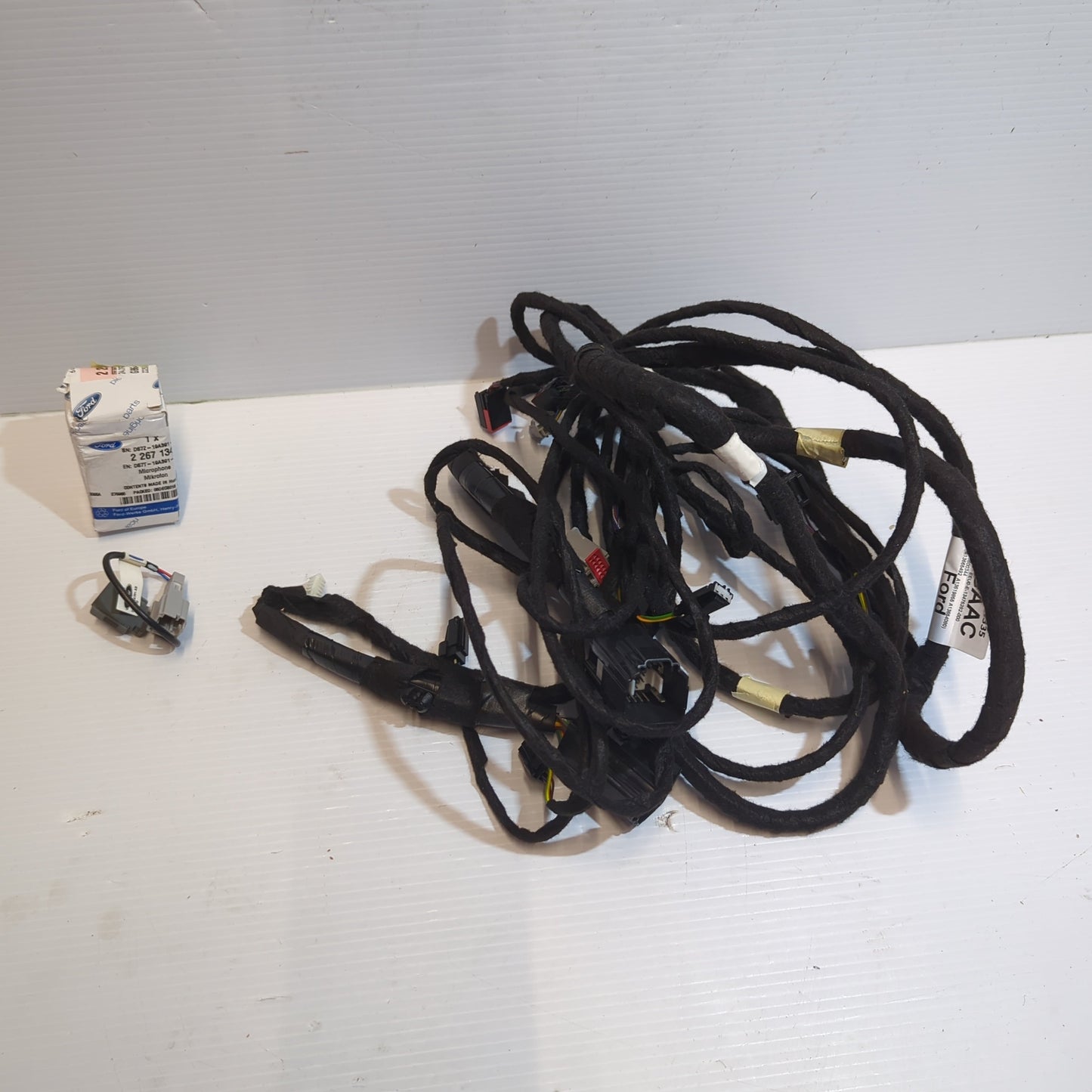 Genuine Roof Wire Assembly - Ford Focus CGE 2018 | 2266888