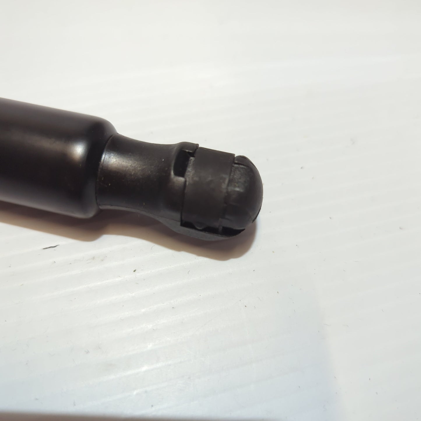 Genuine Right Gas Boot Prop - Jeep Commander 2006 | K55396620AC