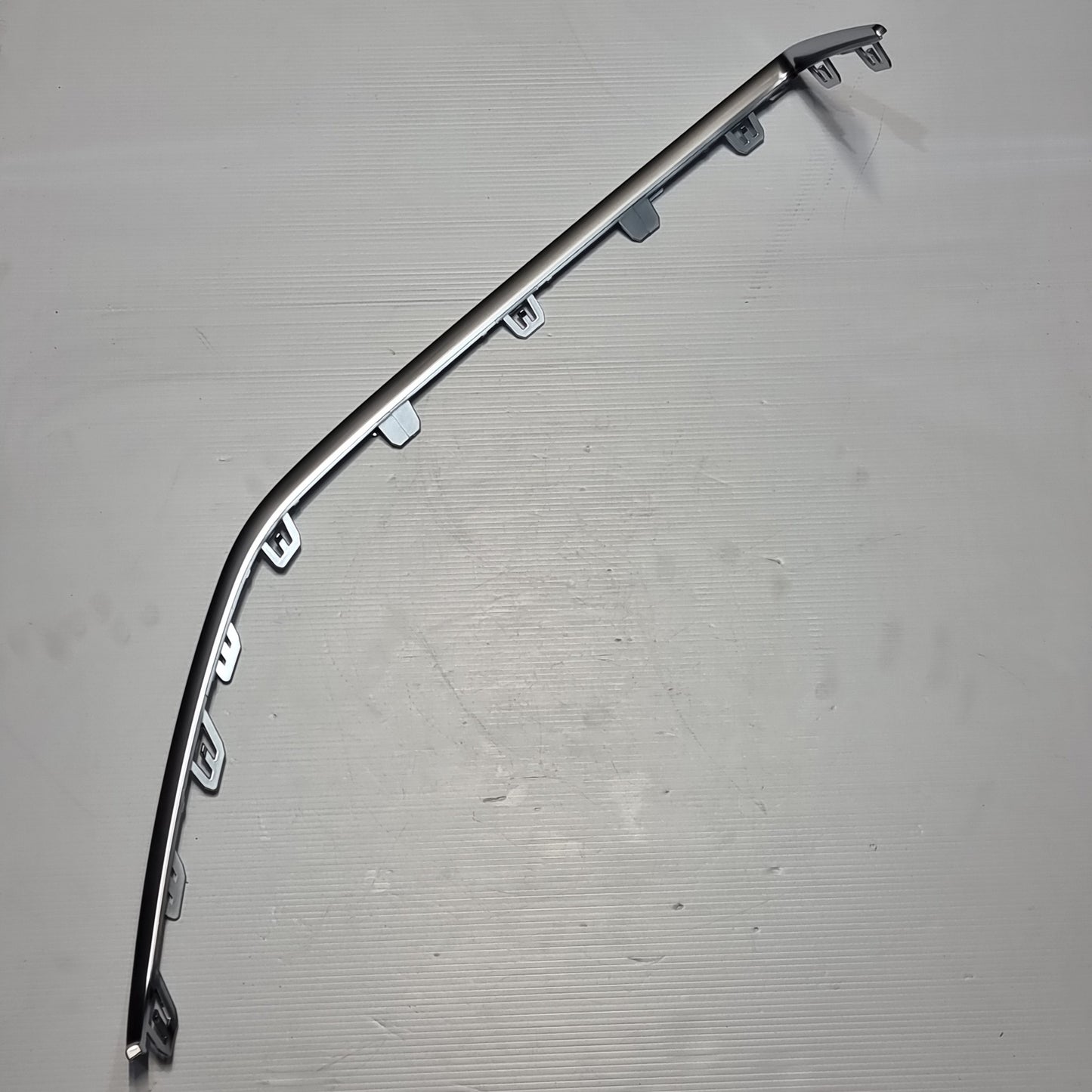 Genuine MG Finisher-Frt Bpr | 10954853
