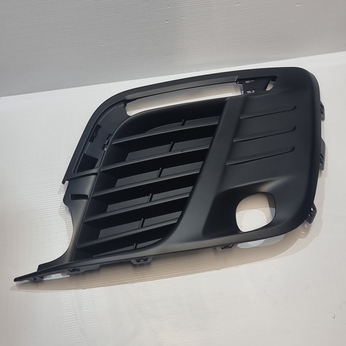 Genuine Front Bumper Trim - Peugeot Traveller | 98118238XT