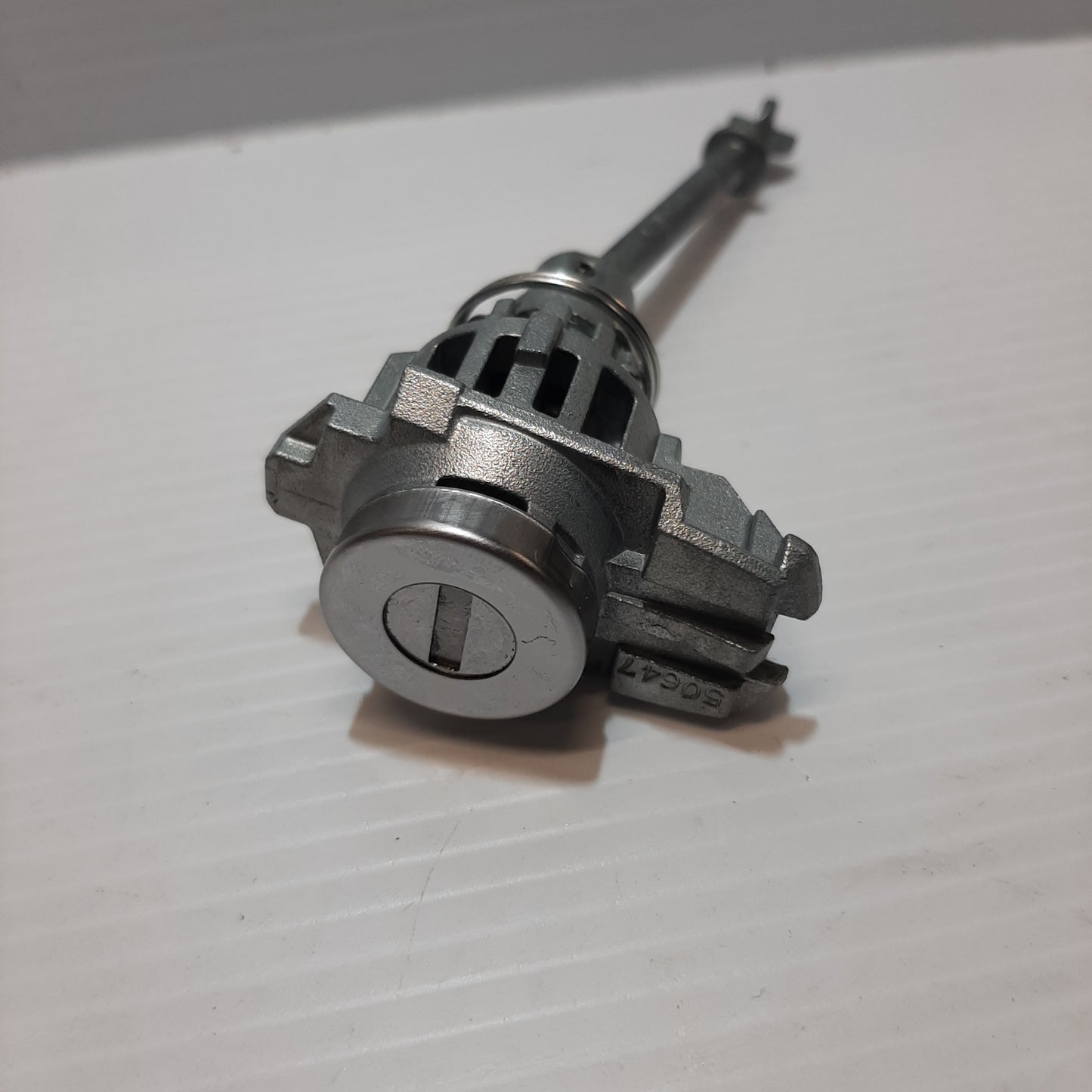 Genuine Door Latch Cylinder - Suzuki | 82270-62880-000