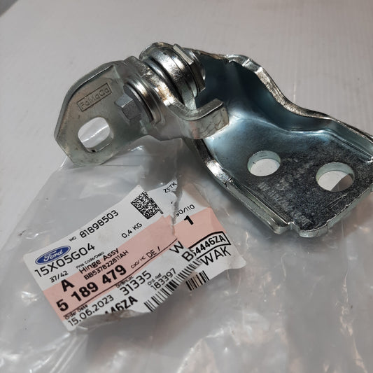 Genuine Left Front Door Lower Hinge - Ford Ecosport 2017 | 5189479