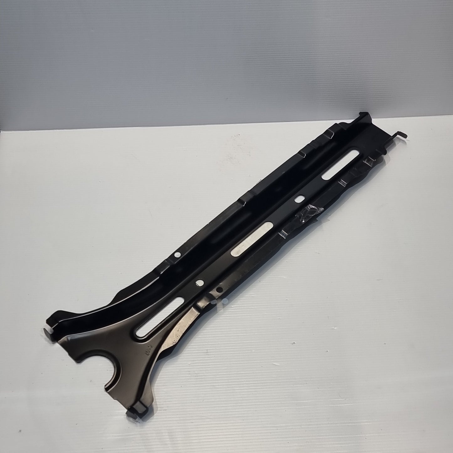 Genuine Left Side Panel Inner Frame - Peugeot Boxer III / Citroen Relay III | 1613126980