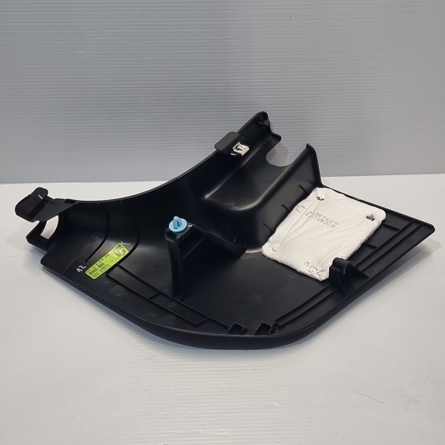 Genuine Right Side Cowl Trim - Hyundai i30 2016-2020 | 85824G4900TRY