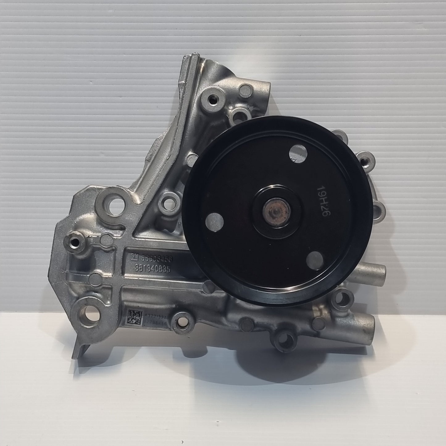 Genuine Water Pump - Vauxhall Insignia / Zafira Diesel 2.0 | 55508683