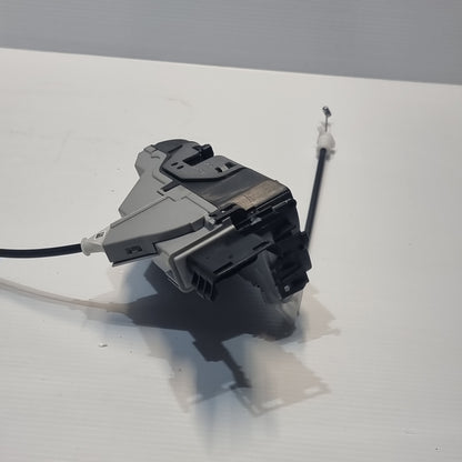 Genuine Front Right Door Lock - Peugeot Partner / Citroen Berlingo | 9135EF