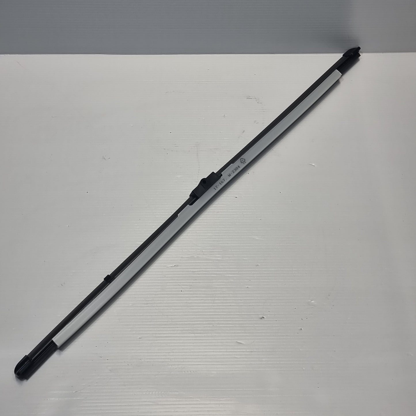 Genuine 26" Front Flat Blade - Citroen Xsara Picasso / C5 | 6426ZE