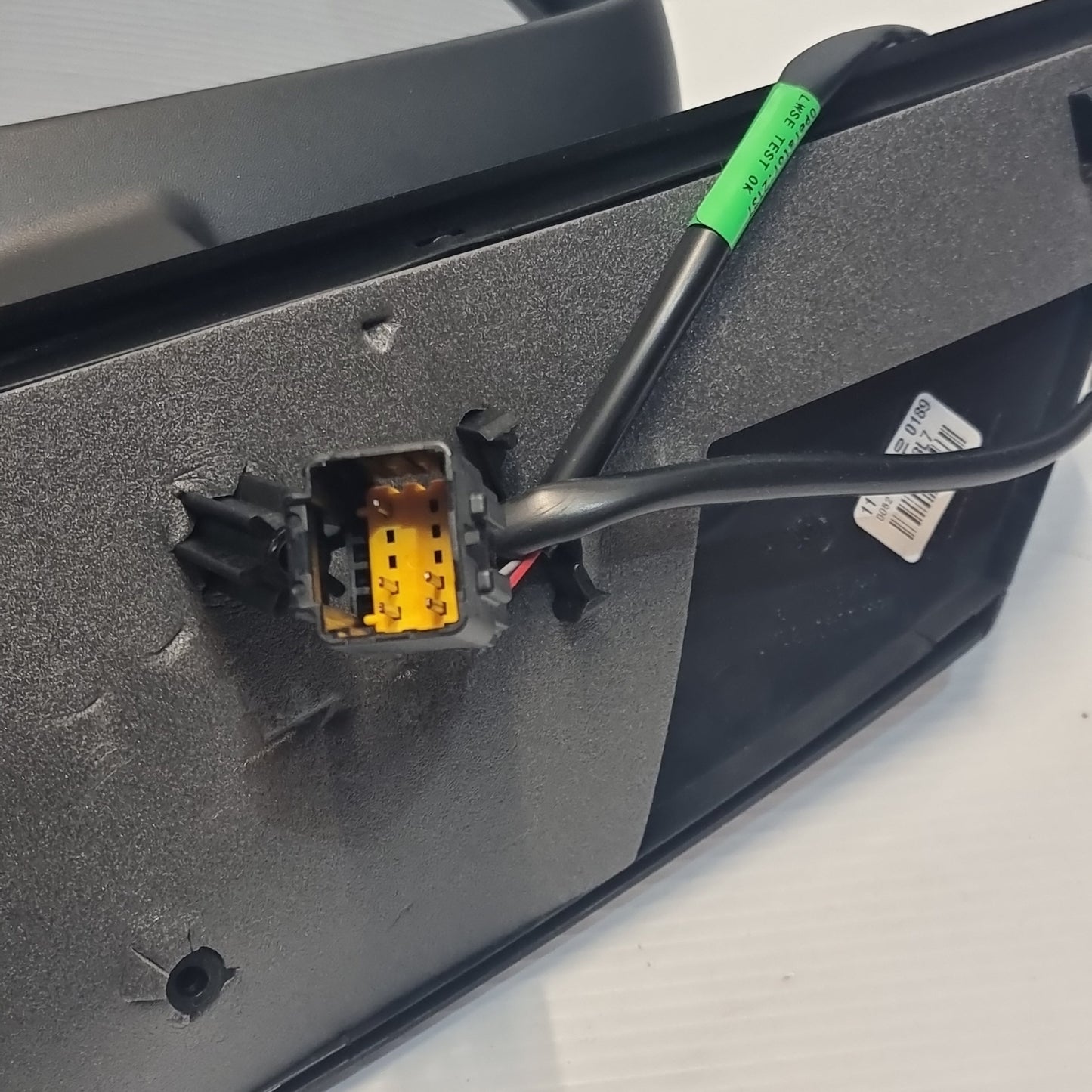 Genuine Left Rear View Door Wing Mirror - Peugeot / Citroen | 8153L7