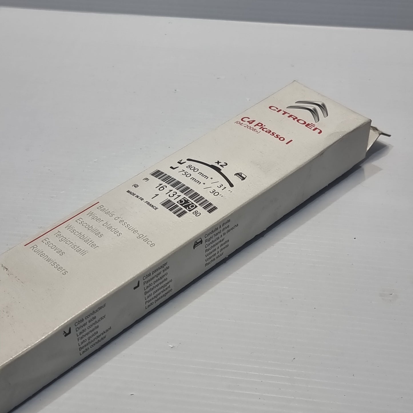 2x Genuine 30" Wiper Blade - Citroen C4 Picasso | 1613157980
