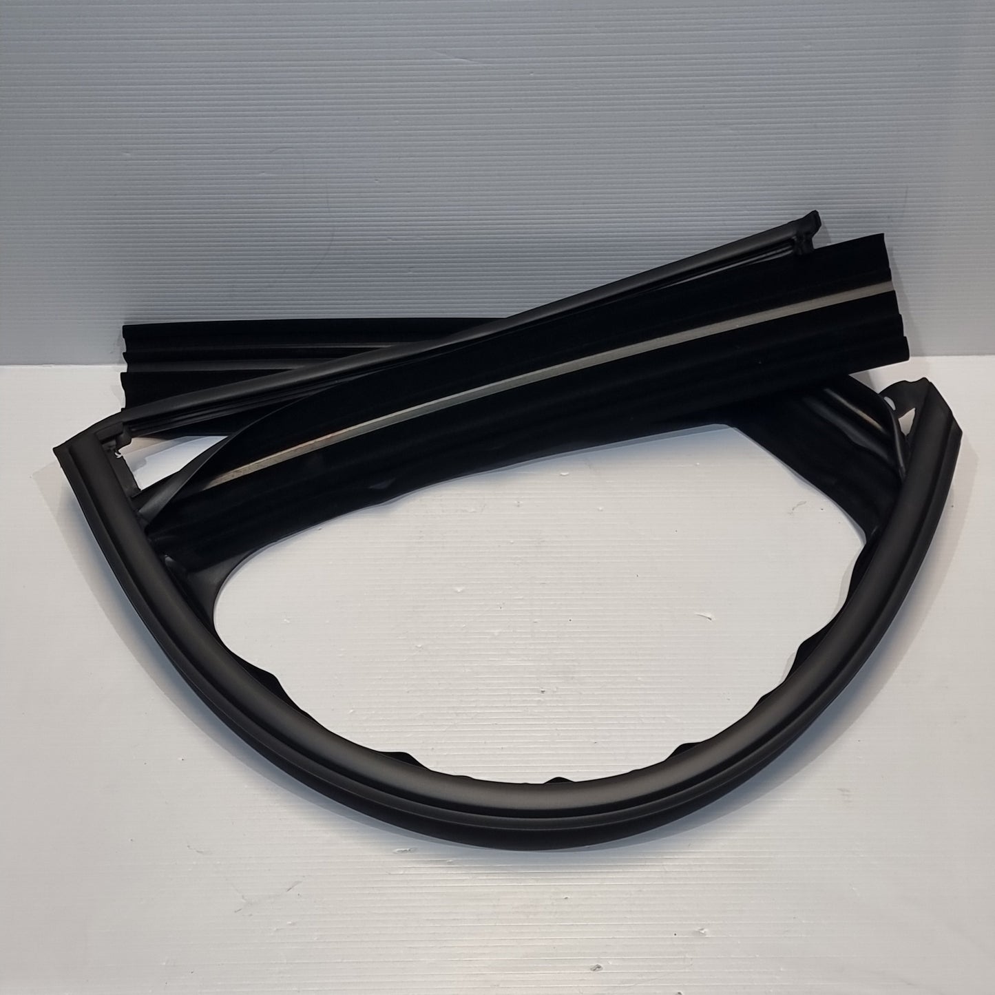 Genuine Rear Right Door Sealing Gasket - Fiat 500L 2012-2022 | 51884149