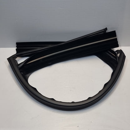 Genuine Rear Right Door Sealing Gasket - Fiat 500L 2012-2022 | 51884149