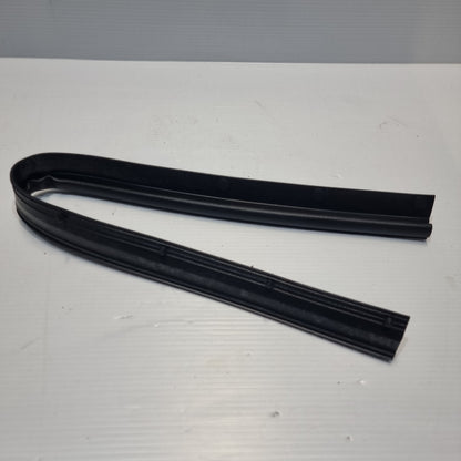 Genuine Vauxhall Bonnet Seal | 42541122