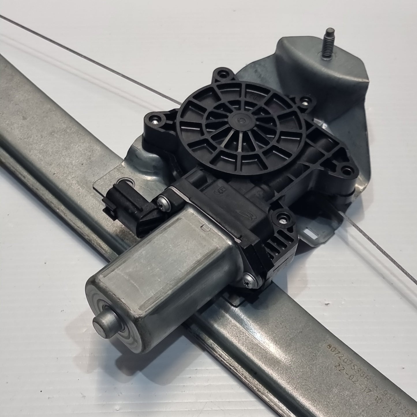 Genuine Front Right Window Regulator - Renault Trafic 2014-2024 | 80 72 075 38R