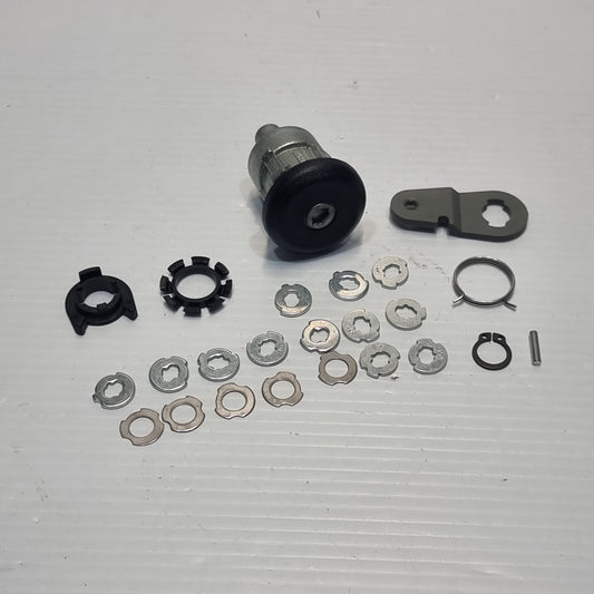 Genuine Right Door Lock Cylinder Repair Kit - Ford Fiesta mk3 / mk4 | 1022642