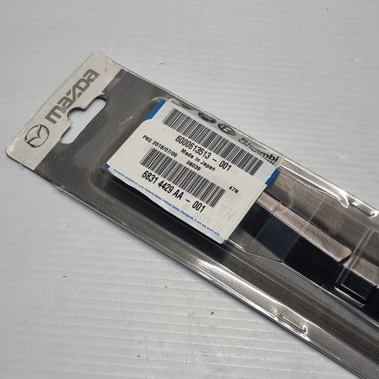 Genuine Left Side Wiper Blade - Fiat Spider Abarth 2016-2020 | 6000613513