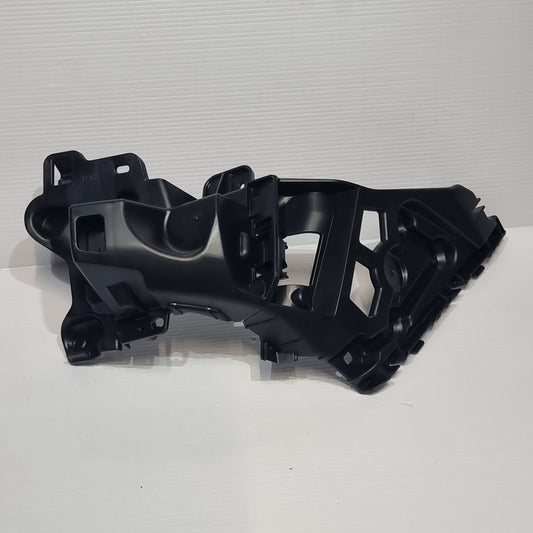 Genuine Left Rear Corner Bumper Mount - Renault Clio | 85 04 564 09R