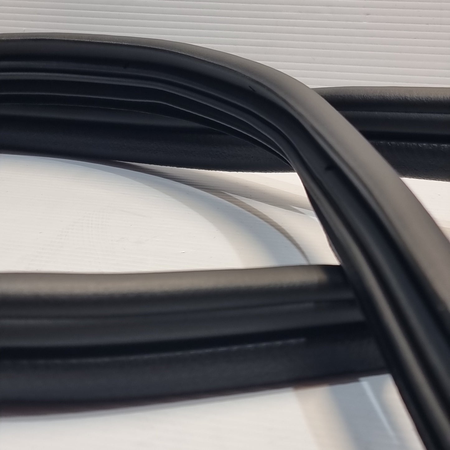 Genuine Renault Seal T/Gate | 82 00 428 876