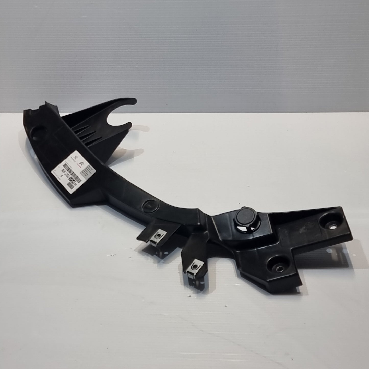Genuine Front Right Headlamp Bracket - Peugeot / Citroen | 9826095480