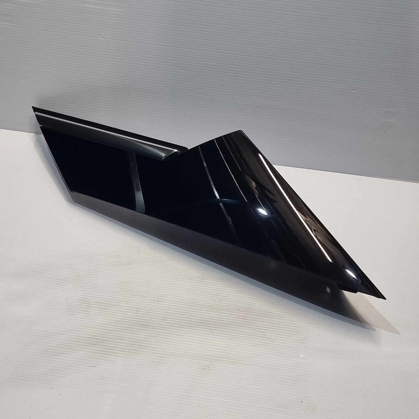 Genuine Rear Left Side Trim - Vauxhall Astra K 2015-2021 | 39187585