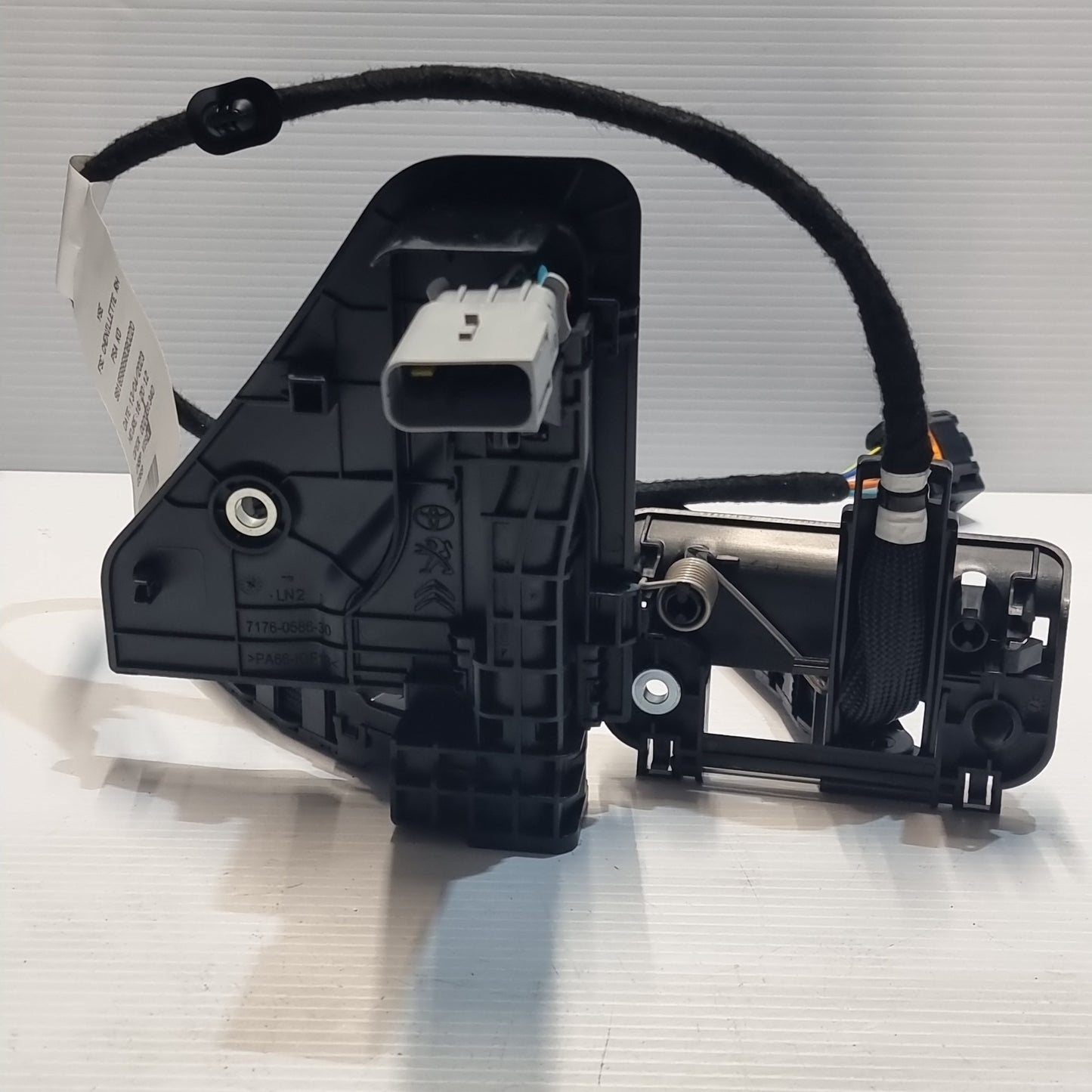 Genuine Peugeot Door Harness | 9816588580