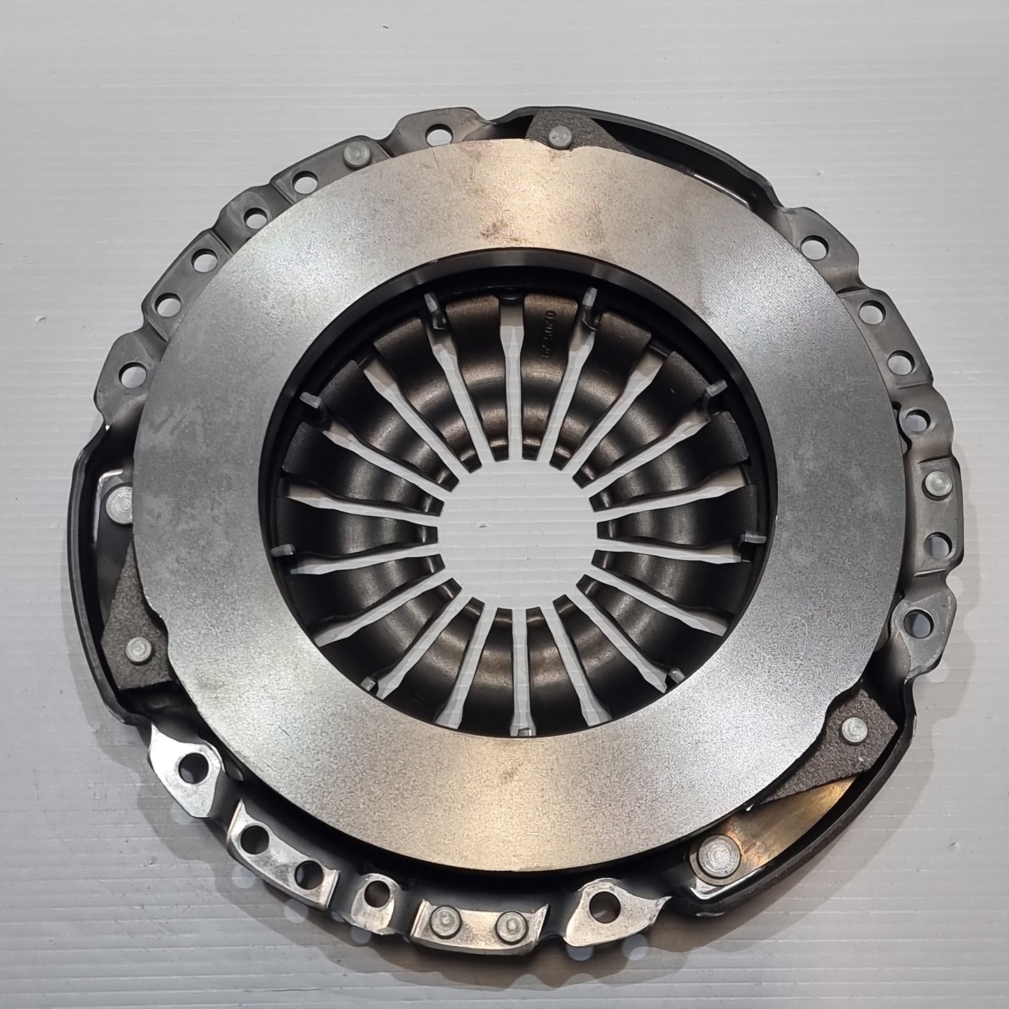 Genuine Clutch Kit - Vauxhall Movano 2014- | 95521321