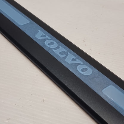 1x Genuine Front Sill Moulding - Volvo XC60 | 31349002