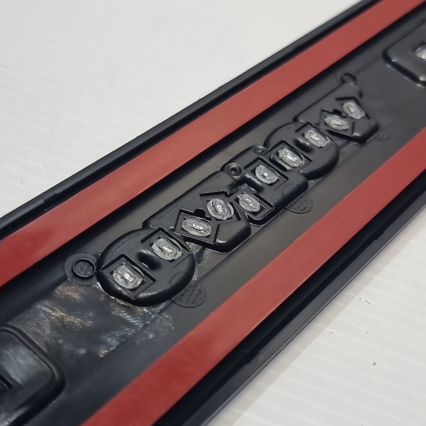 1x Genuine Front Sill Moulding - Volvo XC60 | 31349002