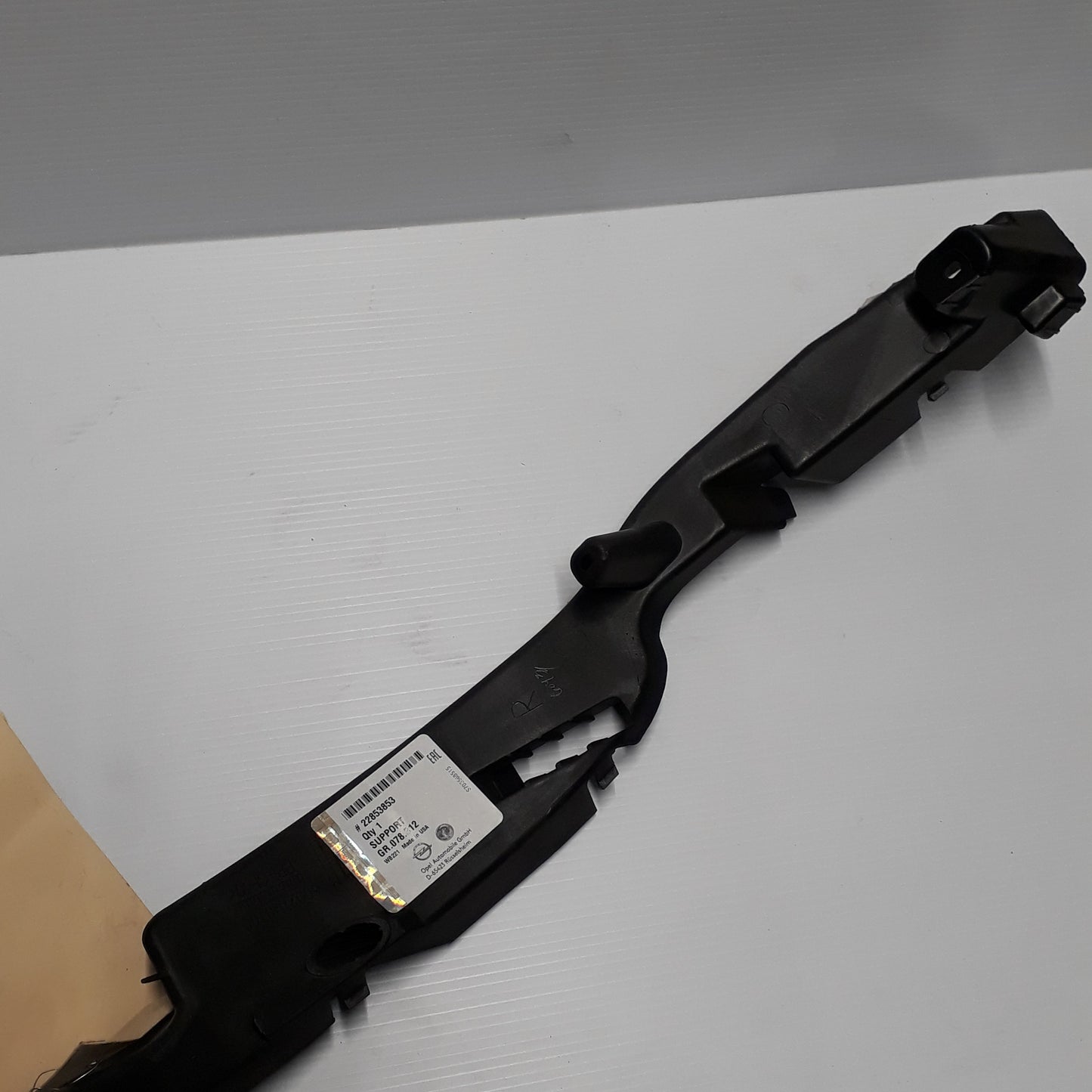 Genuine Headlight Bracket - Vauxhall Ampera | 22853853