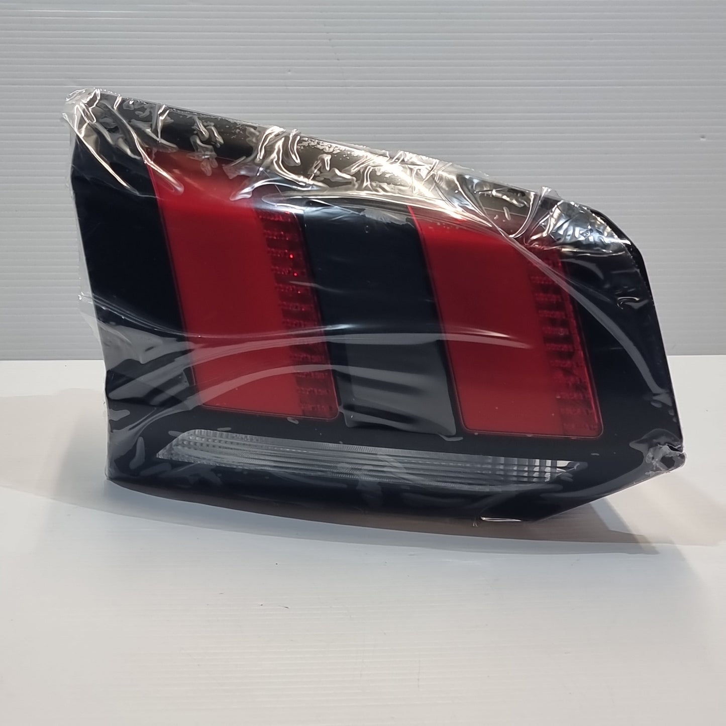 Genuine Left Tail Light - Peugeot 5008 P87E | 9811027880