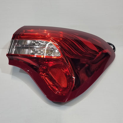 Genuine Rear Right Wing Light - Citroen DS5 | 9803167780