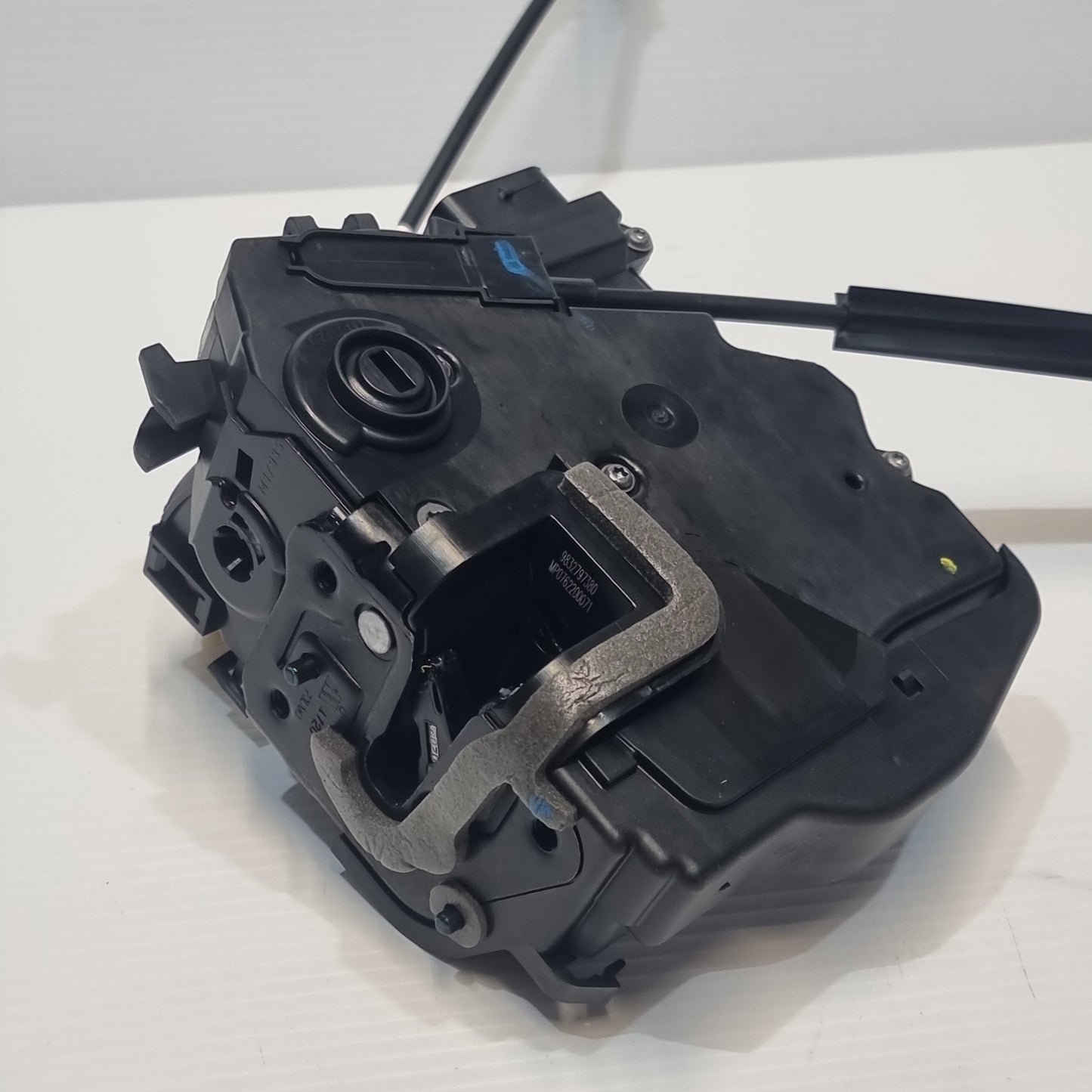 Genuine Rear Right Door Lock - Citroen C4 / C4 X | 9832797380