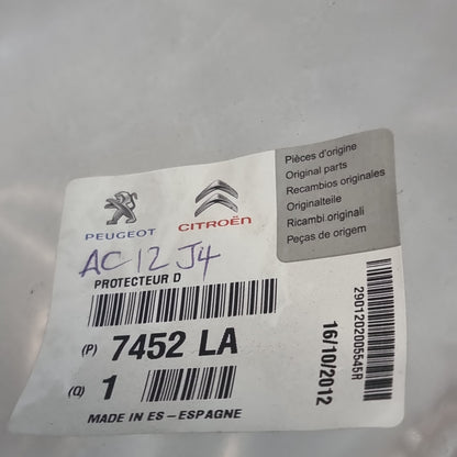 Genuine Rear Right Bumper Rubber Boot - Citroen C4 Picasso | 7452LA