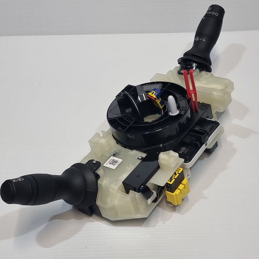 Genuine Steering Wheel Switches - Nissan | 2556700Q0L