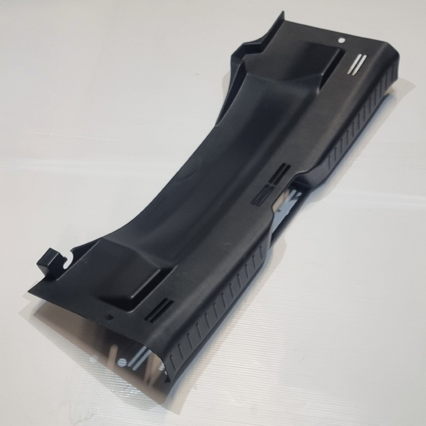 Genuine Trunk End Trim - Mazda | DF7B6889X02
