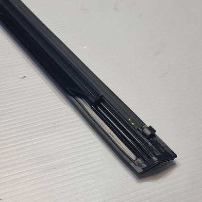 Genuine Rear Right Door Outer Weatherstrip - Ford Fiesta MK6 | 1619593