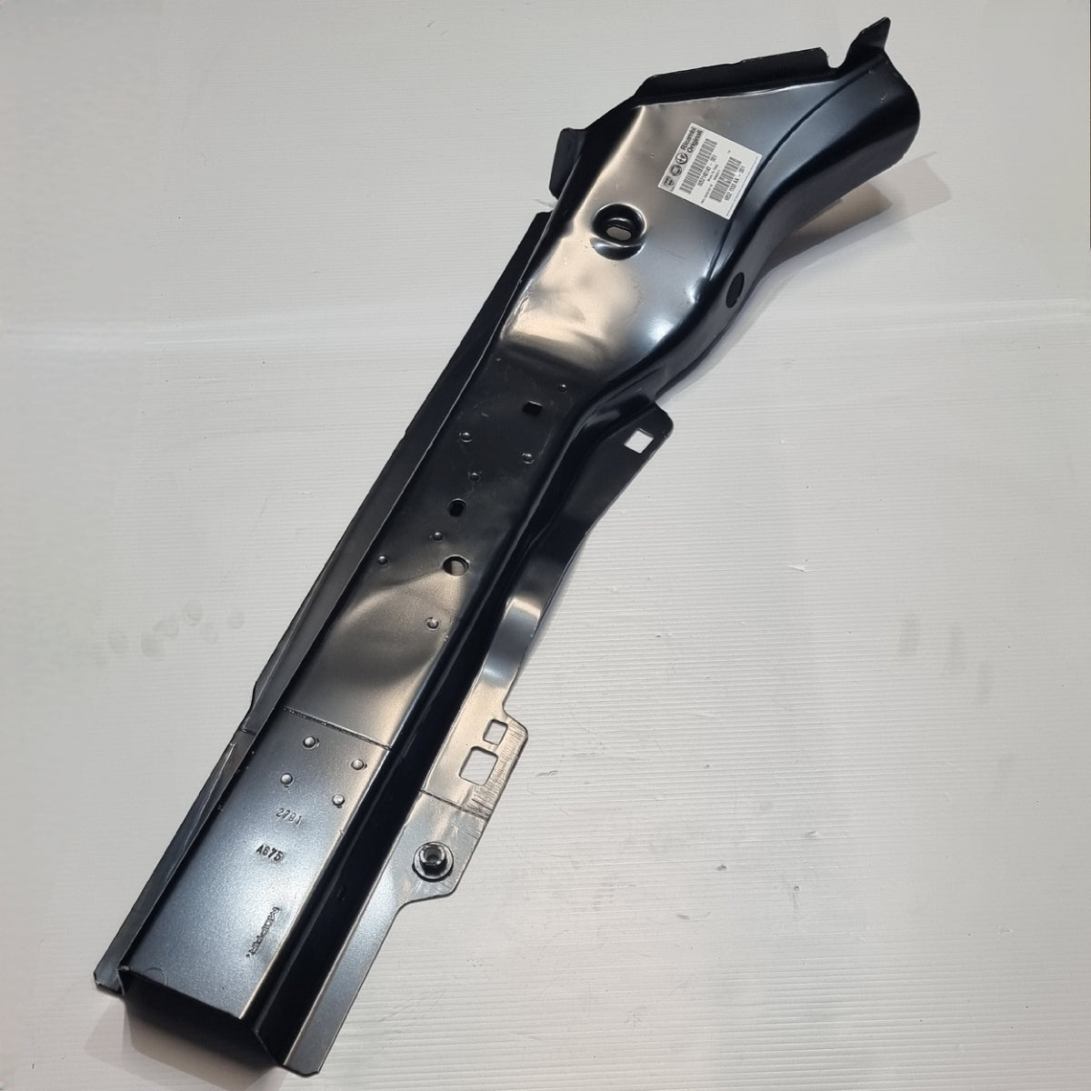 Lm30 Strut Open media 1 in modal
