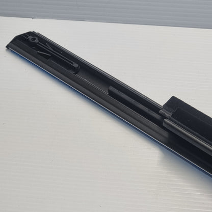Genuine Rear Door Outer Weatherstrip - Jeep Grand Cherokee 2015 | K55399293AF